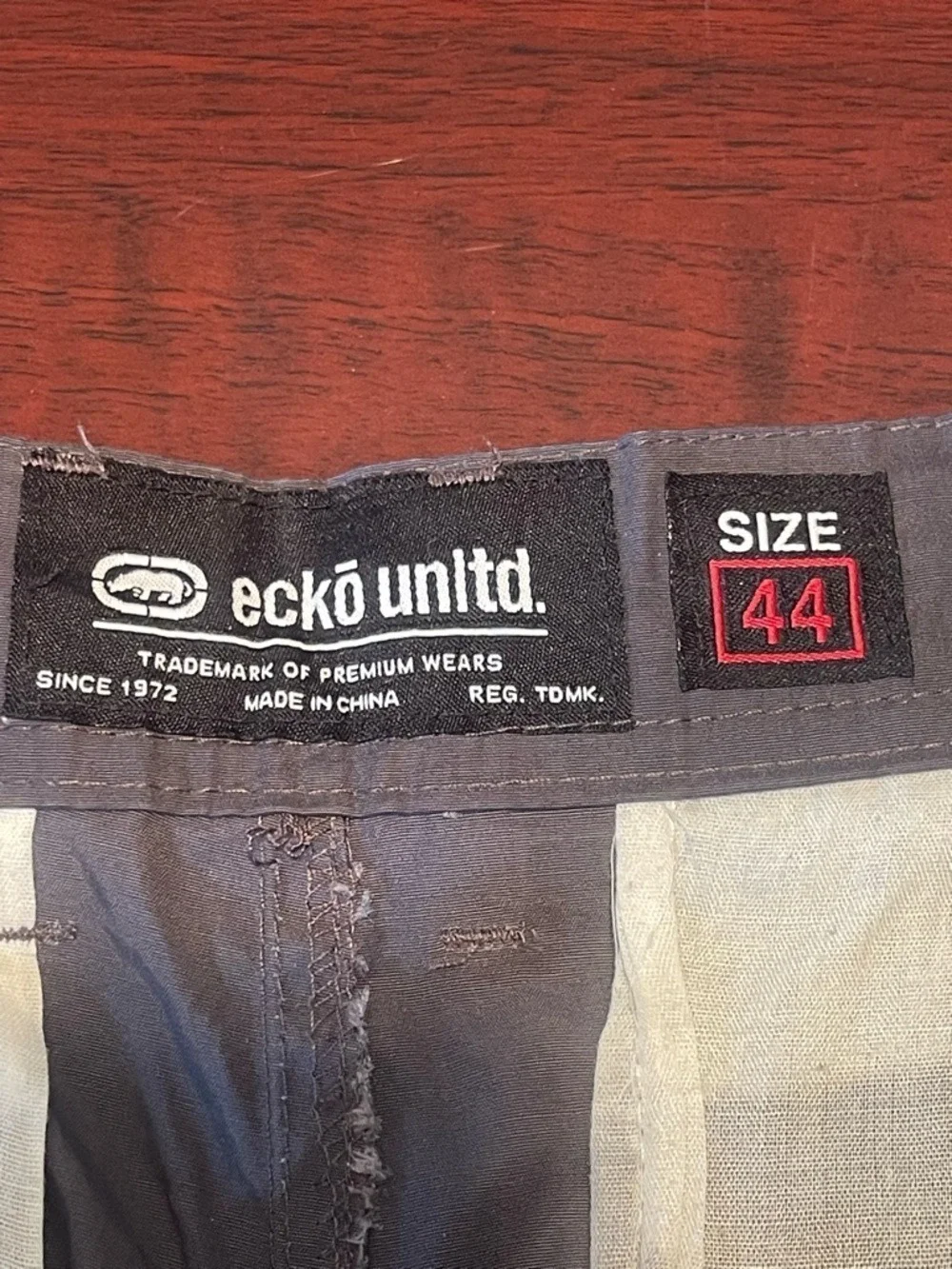 Ecko Unltd Cargo Shorts Grey Mens Size 44 Baggy Y2K Streetwear Gorpcore Utility